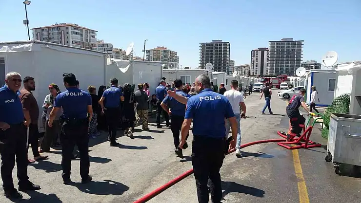 Malatya'da konteyner kentte korkutan yangın