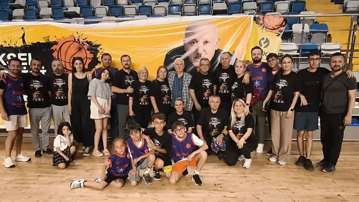 Malatya'da veteranlar parkede Nail Değirmenci için buluştu