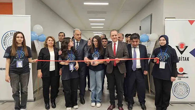 Malatya Mehmet Ali Aydınlar Fen Lisesi'nde bilim fuarı düzenlendi