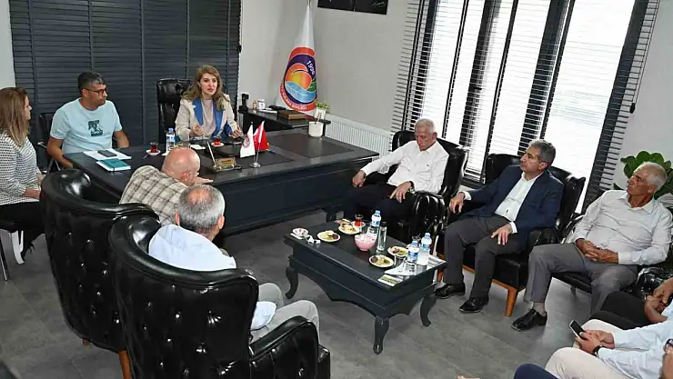 Milletvekili Ölmeztoprak, sulama birlikleri ve üreticilerle bir araya geldi