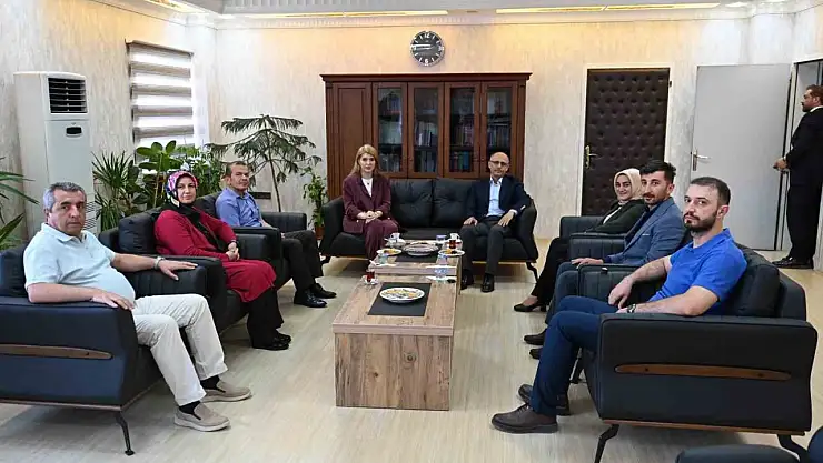 Milletvekili Ölmeztoprak'tan Defterdarlık ziyareti