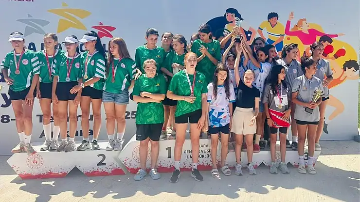 Modern petlatonda tarihi başarı