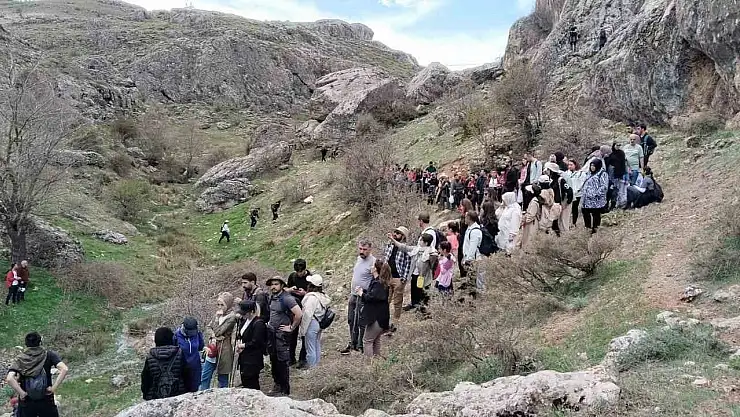 Ölbe Vadisi'nde doğa yürüyüşü düzenlendi