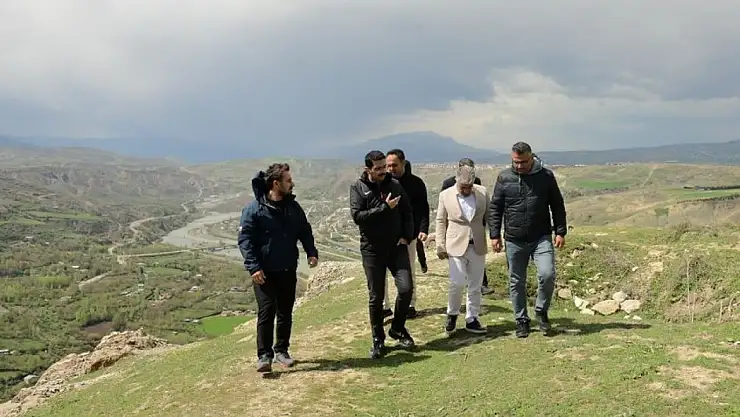 Palu Kalesinde arkeolojik kazılar için geri sayım başladı: Urartu'dan Osmanlı'ya uzanan tarih gün yüzüne çıkacak