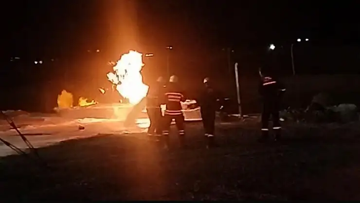 Petrol kuyusundaki yangında ağır yaralanan 4 kişi ambulans uçakla İstanbul'a sevk edildi