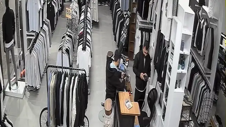 Pişkin hırsızdan 13'üncü vurgun: Eski kıyafetlerini bıraktı, yenilerini giyip gitti