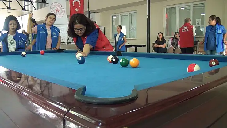 Pütürgeli genç kızlardan bilardo kursuna yoğun ilgi