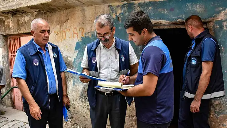 Ruhsatsız hayvan satışı ve kesimi yapan yerler mühürlendi