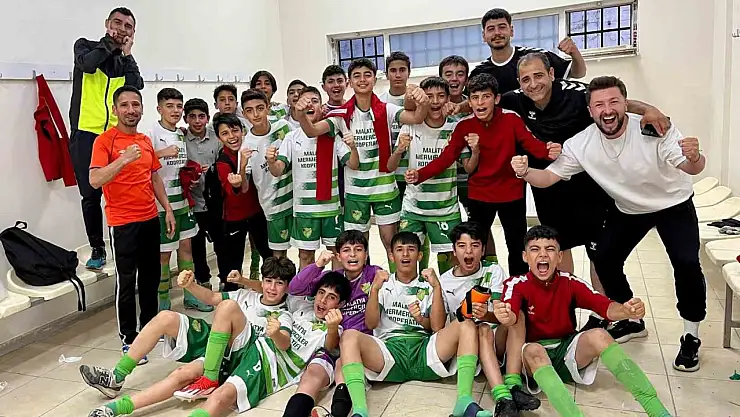Sahaları olmadan depremzede sporculardan 5'i bir yerde şampiyonluk