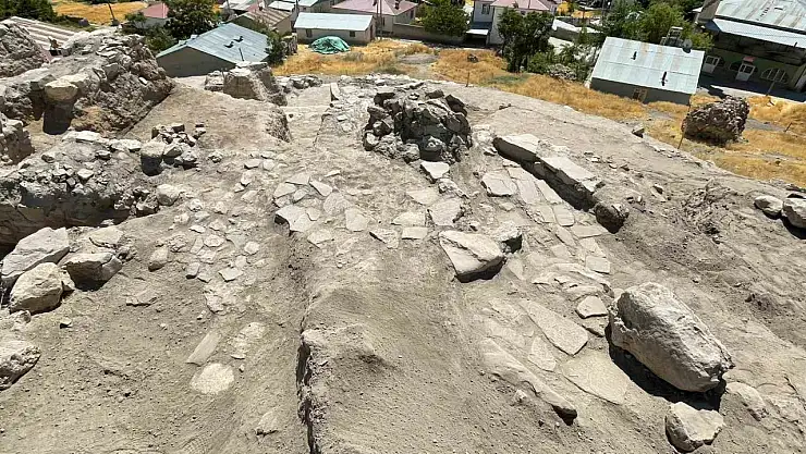 Tadım Kalesi'nde 'Roma kral veya soylu yolu' keşfedildi