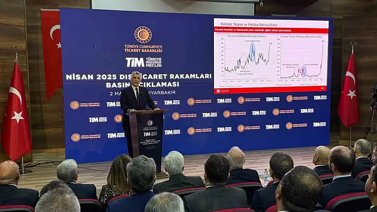 Ticaret Bakanı Bolat: 'Nisanda mal ihracatımız geçen yılın aynı ayına göre yüzde 8,5 artışla 20,9 milyar dolara yükselmiştir'