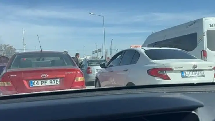 Trafikte tartıştığı sürücüye tekme tokat saldırdı