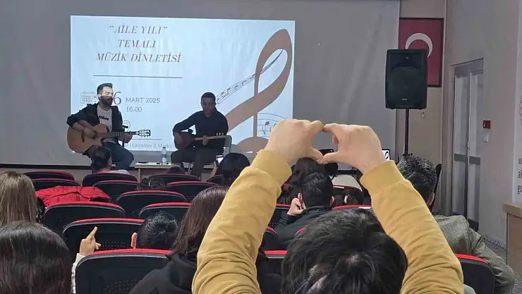 Tunceli'de 'Aile Yılı' temalı müzik dinletisi