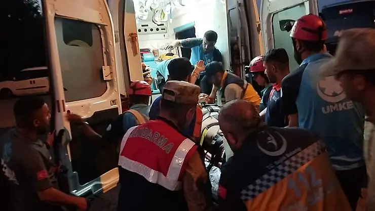 Tunceli'de kayalıkta düşen kadın ekiplerce kurtarıldı