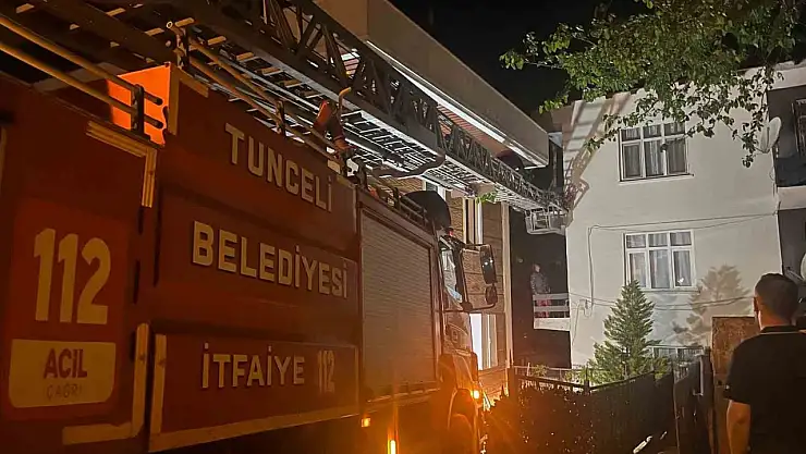 Tunceli'de kimsenin bulunmadığı evde mahsur kalan kediyi itfaiye kurtardı