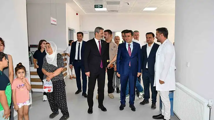 Tunceli'de yeni aile sağlığı merkezi ile acil sağlık hizmetleri istasyonu açıldı