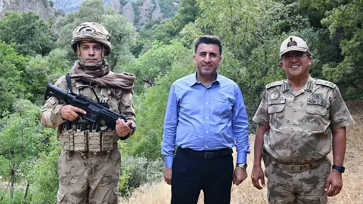 Vali Aygöl, Aliboğazı'nda askerlerle bir araya geldi