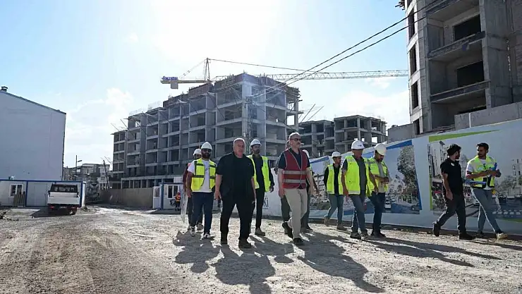 Vali Yavuz: 'Tahliye ettik, yıktık, yapıyoruz'