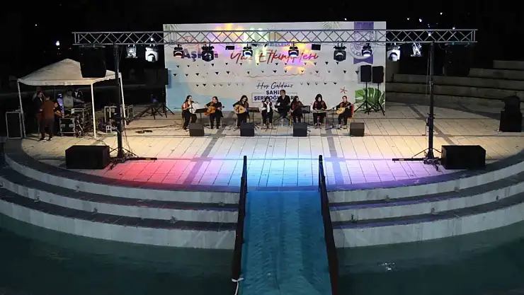 Yaz etkinliklerinde, Nağme-i Harput kadın musiki topluluğu sahne aldı