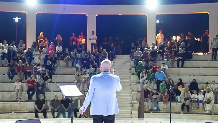 Yaz etkinliklerinde, TSM sanatçısı Abdullah Ercan sahne aldı