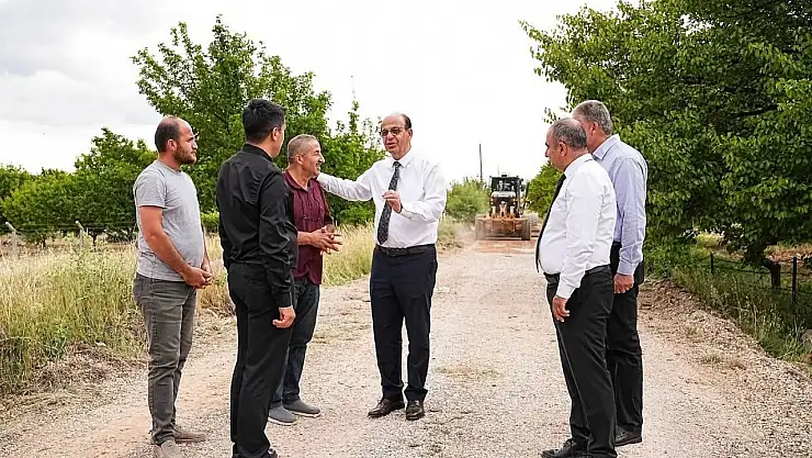 Yeşilyurt Belediyesi kırsal yollar için seferberlik başlattı