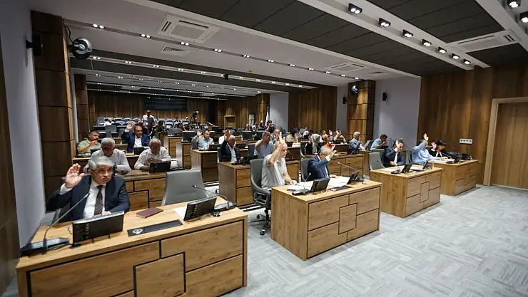 Yeşilyurt'ta imar planı değişiklikleri meclisten geçti