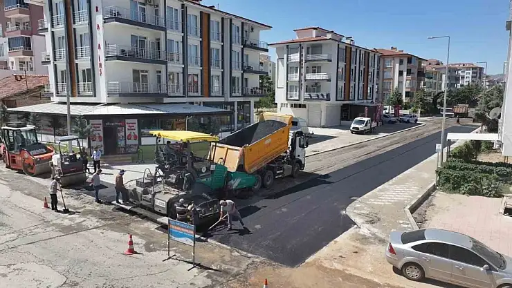 Yeşilyurt'ta yollar baştan aşağı yenileniyor