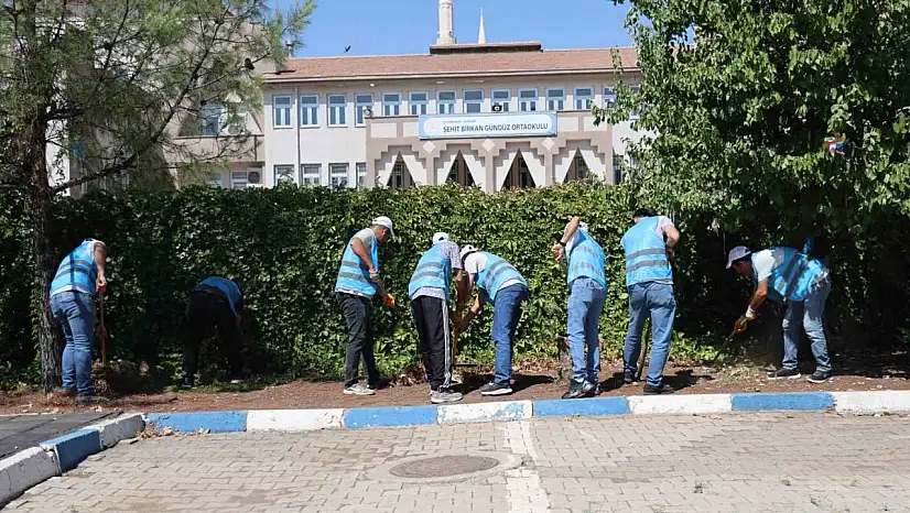 Diyarbakır'da denetimli serbestlik yükümlüleri hem meslek öğreniyor, hem de kamu kurumlarının bakımlarını ücretsiz yapıyor