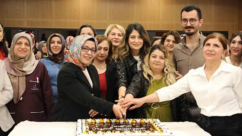 Elazığ'da 'Ebeler Günü' kutlandı