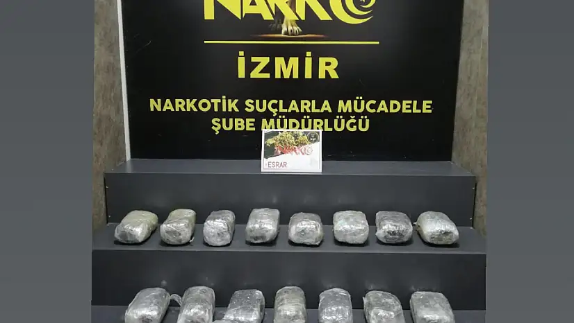 İzmir'de Uyuşturucu Operasyonu: 4 Şüpheli Tutuklandı, 11 Kilo Esrar Ele Geçirildi